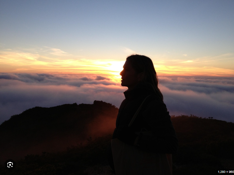 <em>Sara L.</em>